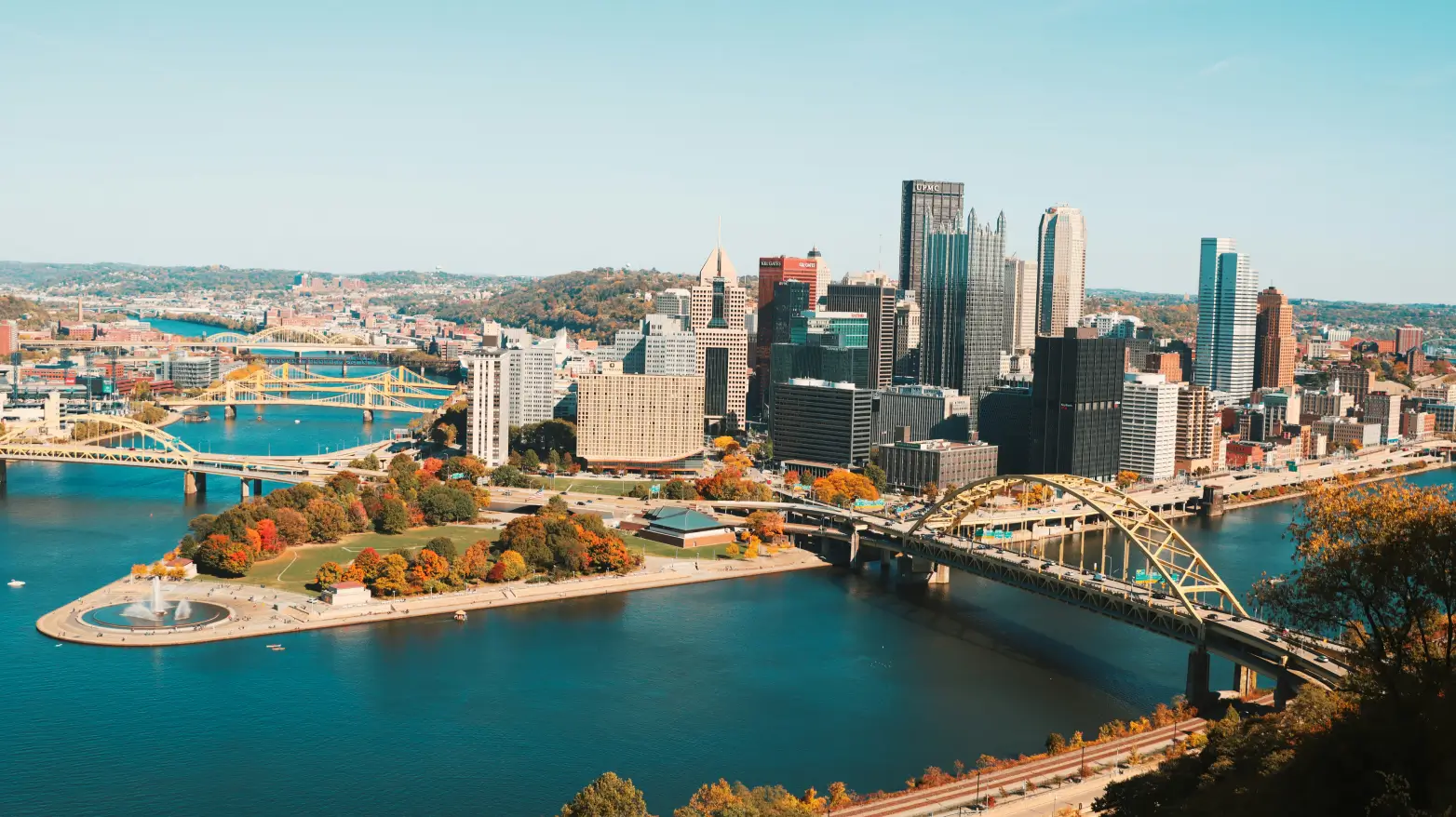 Photo of the city of Pittsburgh